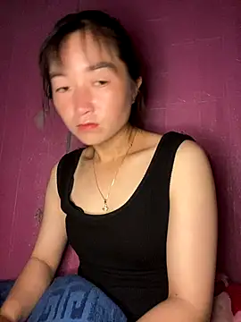 Snapshot of -mina--- chatting on September 2025 02:44:01 AM -mina--- online show from September 2025 02:44:01 AM