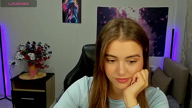 TracySpark online show from September 2025 06:48:02 AM