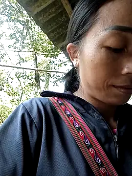 lucybaby00 online show from October 2025 01:49:01 AM