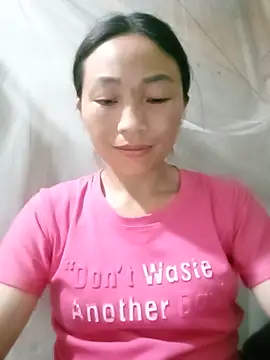 lucybaby00 online show from May 2026 02:13:02 PM