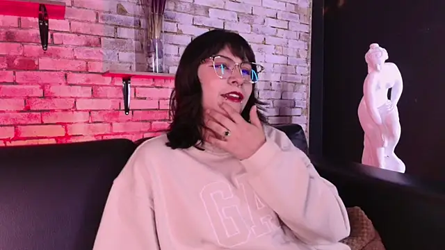 kitty malach online show from February 2026 03:32:02 AM