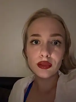 DaryaDoll online show from November 2025 11:03:01 PM