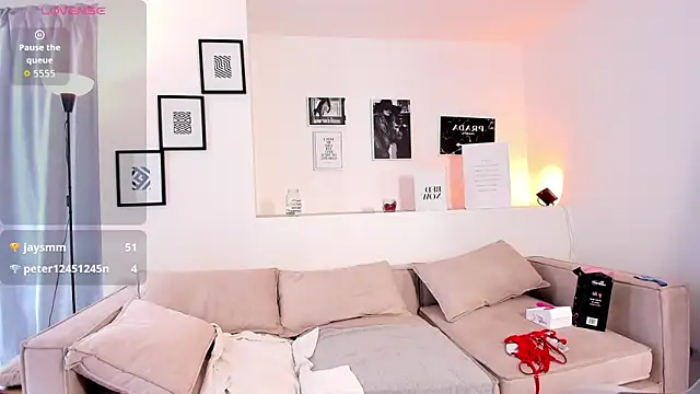 Snapshot of Miacorner_ chatting on September 2025 06:35:02 PM Miacorner online show from September 2025 06:35:02 PM