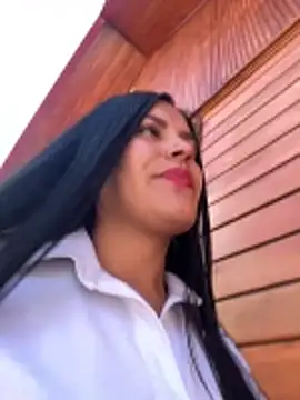 MacaW09 online show from February 2026 05:35:01 PM