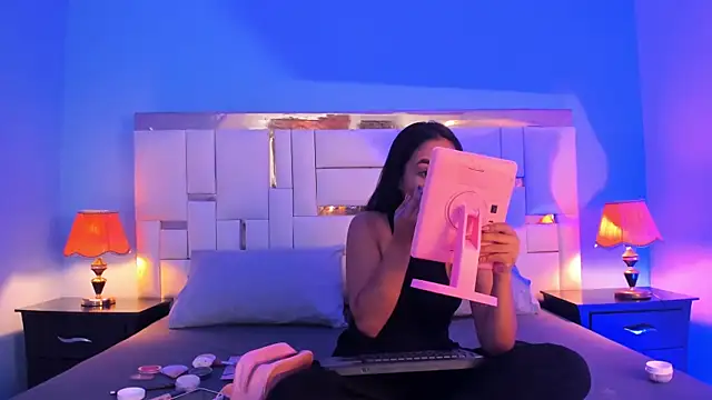 Snapshot of JadeeKhan chatting on September 2025 07:51:02 PM JadeeKhan online show from September 2025 07:51:02 PM