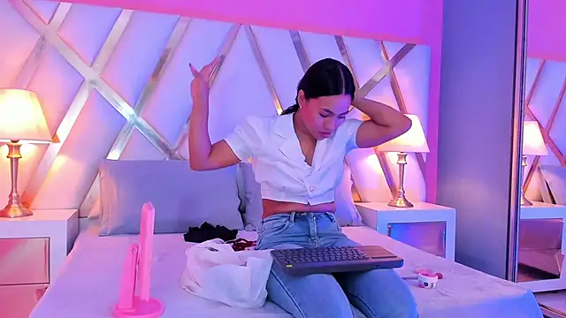 Snapshot of JadeeKhan chatting on October 2025 08:19:02 PM JadeeKhan online show from October 2025 08:19:02 PM