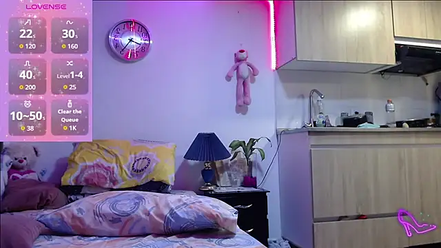 AllysonStonne online show from July 2026 01:25:02 AM