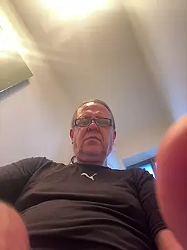 Snapshot of MaxFapper123 chatting on June 2026 11:44:01 PM MaxFapper123 online show from June 2026 11:44:01 PM