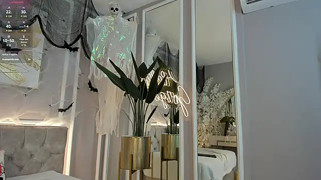 ellette   online show from October 2025 07:36:03 AM