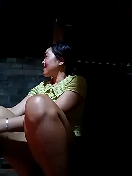 vivi cute online show from October 2025 01:25:01 AM