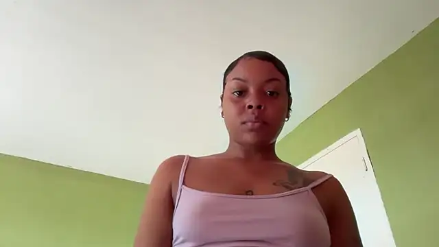 Liaprettygirl online show from February 2026 05:17:01 PM