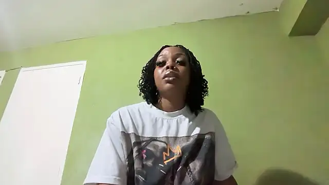 Liaprettygirl online show from May 2026 04:18:01 AM