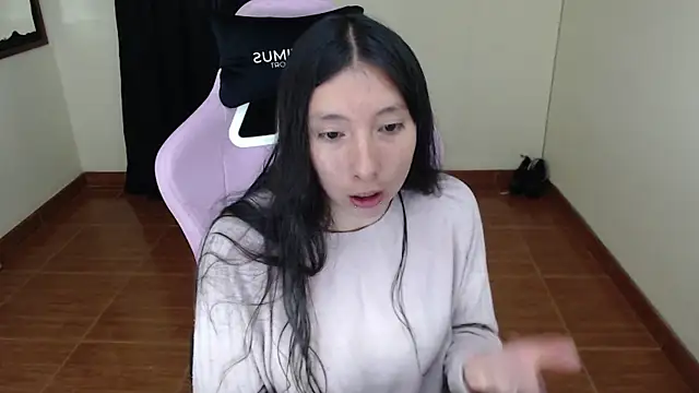 ScarlettShirahoshi online show from October 2025 03:18:01 PM