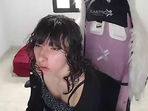 ScarlettShirahoshi online show from April 2026 05:07:02 PM