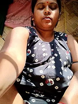 Snapshot of Hot-Show2 chatting on January 2026 06:50:02 AM Hot-Show2 online show from January 2026 06:50:02 AM