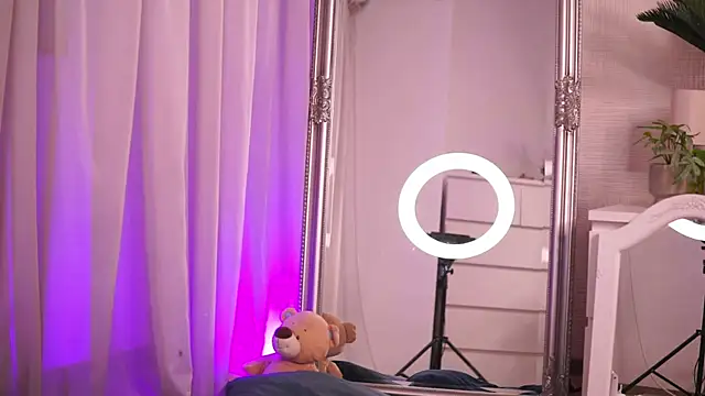 Snapshot of ChloeObril chatting on October 2025 04:55:02 AM ChloeObril online show from October 2025 04:55:02 AM