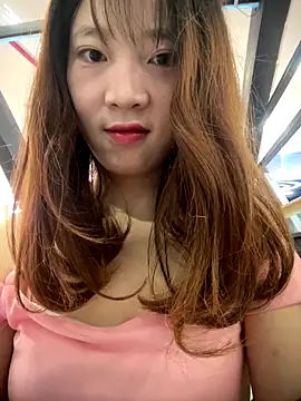 Snapshot of littleqiu chatting on September 2025 08:25:02 AM littleqiu online show from September 2025 08:25:02 AM