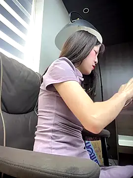 Snapshot of littleqiu chatting on September 2025 08:50:01 AM littleqiu online show from September 2025 08:50:01 AM