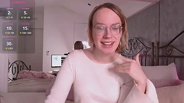 Amanda Butlerr online show from September 2025 08:24:02 PM