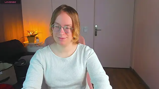 Amanda Butlerr online show from April 2026 01:41:01 PM