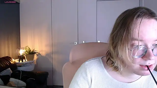 Amanda Butlerr online show from May 2026 10:53:02 AM