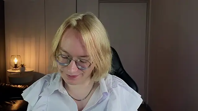 Amanda Butlerr online show from July 2026 01:48:01 PM