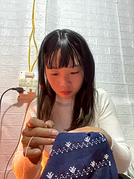 AAANINE22 online show from November 2025 02:45:01 AM