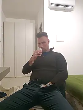 Snapshot of mrlyuis chatting on December 2025 08:15:01 PM mrlyuis online show from December 2025 08:15:01 PM