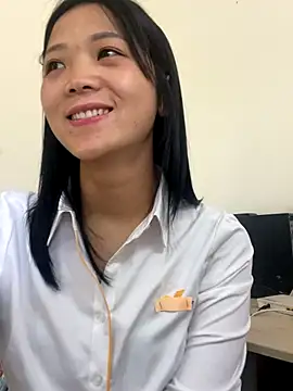 thaoyeuuu online show from September 2025 02:24:02 AM