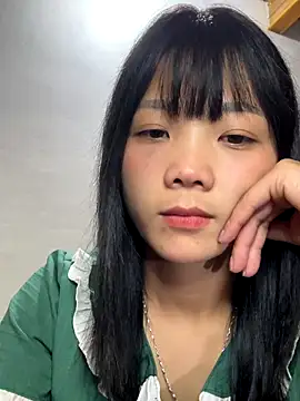 thaoyeuuu online show from October 2025 12:59:01 PM