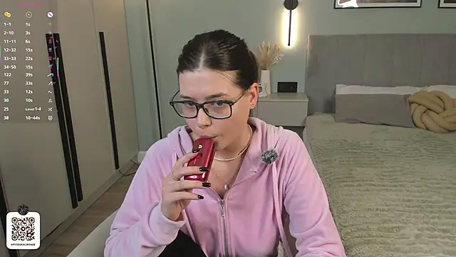 LubaStadt online show from November 2025 07:04:02 PM