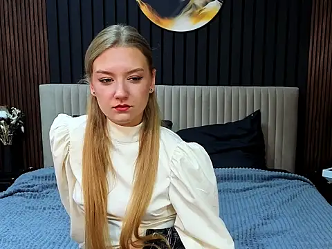 DarcyWilsy online show from November 2025 08:52:02 PM