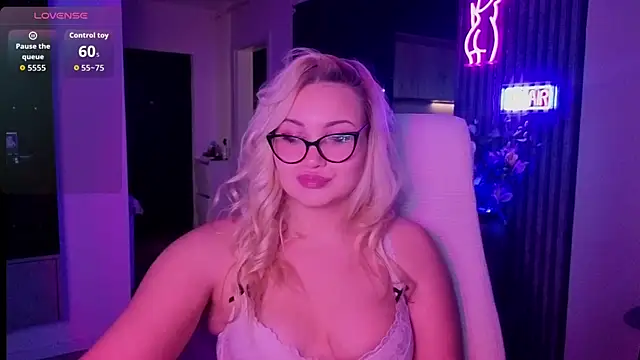 Snapshot of adrelaxina chatting on November 2025 02:29:02 PM adrelaxina online show from November 2025 02:29:02 PM