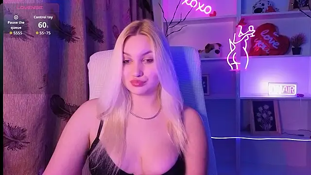 Snapshot of adrelaxina chatting on February 2026 07:22:01 PM adrelaxina online show from February 2026 07:22:01 PM