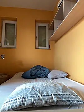 Snapshot of Raveman chatting on October 2025 08:45:01 AM Raveman online show from October 2025 08:45:01 AM