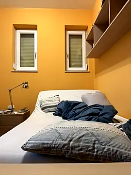 Snapshot of Raveman chatting on October 2025 03:43:01 PM Raveman online show from October 2025 03:43:01 PM