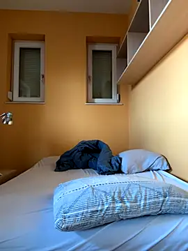 Snapshot of Raveman chatting on October 2025 07:38:02 AM Raveman online show from October 2025 07:38:02 AM