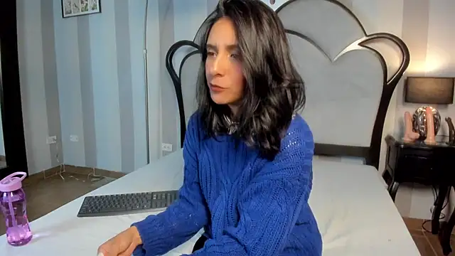 MiaAmore  online show from February 2026 06:52:02 PM