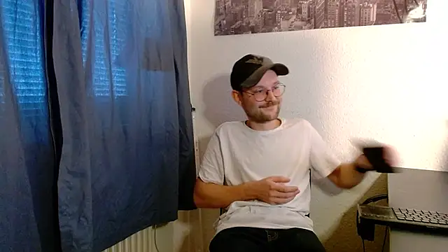 Snapshot of ChefDeLust chatting on October 2025 03:46:02 PM ChefDeLust online show from October 2025 03:46:02 PM