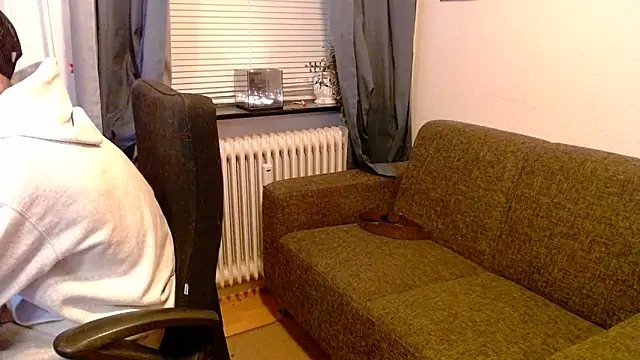 Snapshot of ChefDeLust chatting on December 2025 03:30:02 PM ChefDeLust online show from December 2025 03:30:02 PM