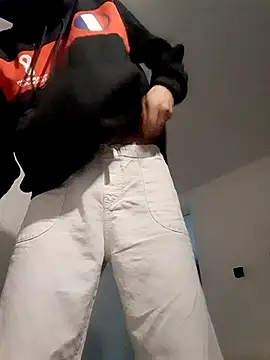 Snapshot of Kinshasa95 chatting on February 2026 09:05:01 AM Kinshasa95 online show from February 2026 09:05:01 AM