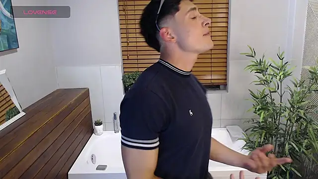 AustinJones  online show from September 2025 08:22:02 PM