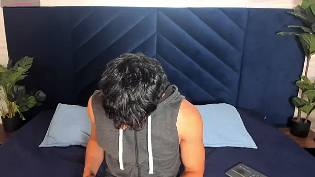 AustinJones  online show from January 2026 07:28:02 PM