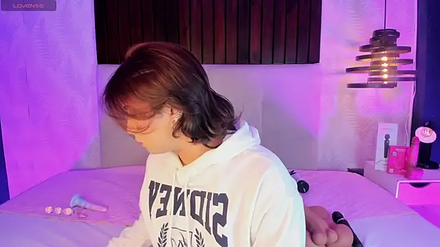Creamy Angelo online show from May 2026 02:20:02 AM