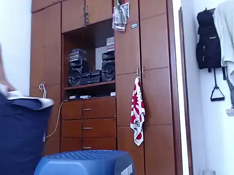 Diego  Barbarie   online show from October 2025 03:40:02 PM