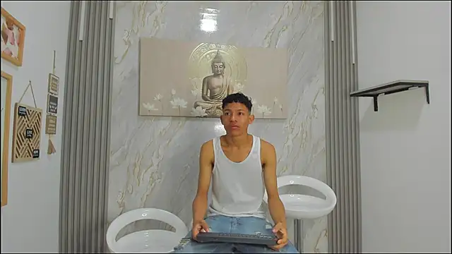 BEAUTY BOYS1 online show from January 2026 07:13:01 AM