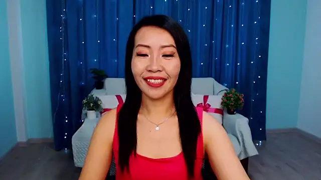 LiaPak online show from September 2025 12:01:02 AM