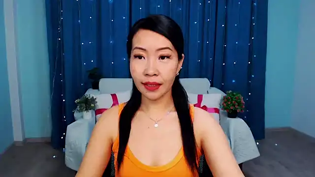 LiaPak online show from October 2025 12:58:01 AM