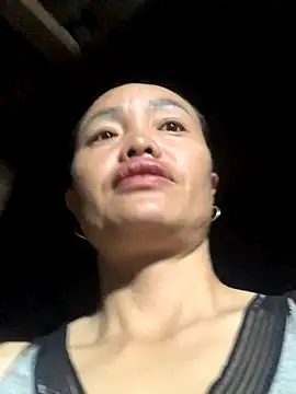 Snapshot of rosa-1200 chatting on October 2025 10:19:02 PM rosa-1200 online show from October 2025 10:19:02 PM