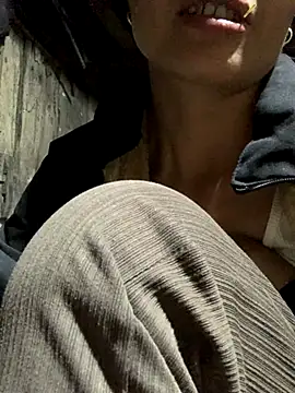 Snapshot of rosa-1200 chatting on October 2025 04:08:02 PM rosa-1200 online show from October 2025 04:08:02 PM